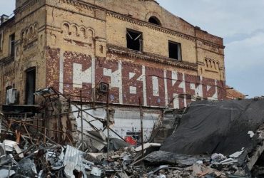 Мариуполь в деталях: как выглядит бывшая жемчужина Донецкой области (фото)