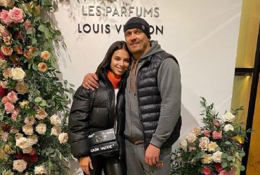 Скоро ми прийдемо: дружина боксера Усика потролила жителів Криму