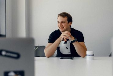 Формировать финансовую грамотность молодежи: Владимир Носов о первом в Украине криптоковоркинге