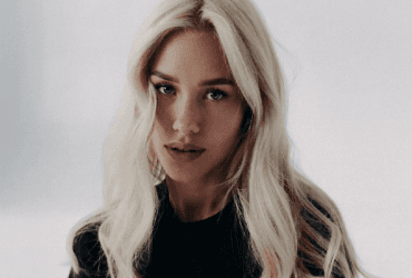 Квиткова в купальнике пожаловалась, что набрала лишний вес (фото)