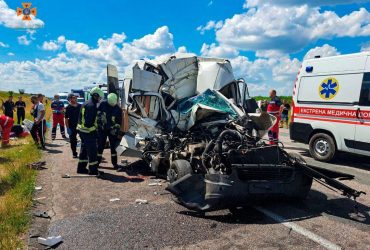 В Черкаській області у жахливій ДТП загинули відразу чотири людини (фото)