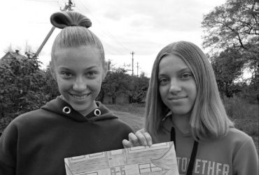 Закінчили восьмий клас: Росія вбила сестер-школярок під час удару по Краматорську