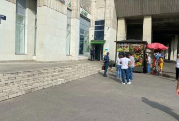 У Санкт-Петербурзі пенсіонерка з гаслом Слава Україні підпалила філіал Сбербанку - ЗМІ