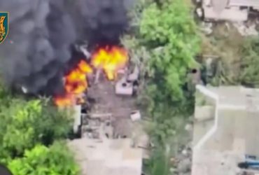 Оперативный евроремонт: ВСУ разгромили базу РФ, которую спалили оккупанты (видео)