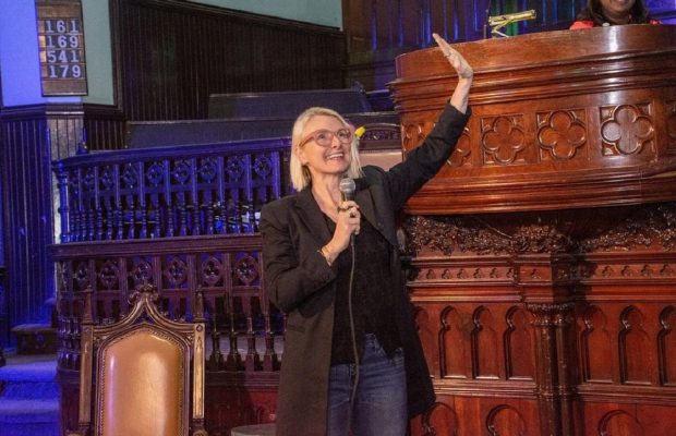 Українці "добили": автор "Їсти, молитися, любити" відмовилася від виходу книги про росіян