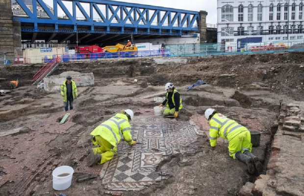 У центрі Лондона розкопали дивовижну римську гробницю