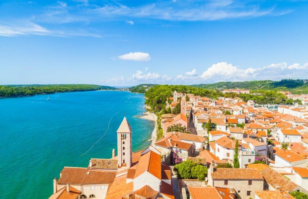 Греція, Італія, Хорватія: названо маловідомі острови Середземномор'я без натовпів туристів