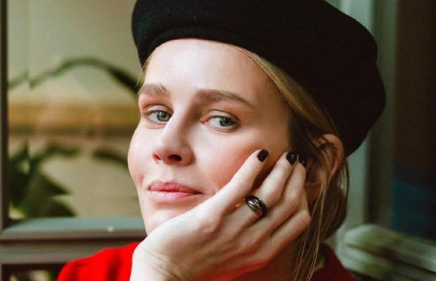 Украинская актриса Кузнецова объяснила, почему до сих пор не продала квартиру в РФ