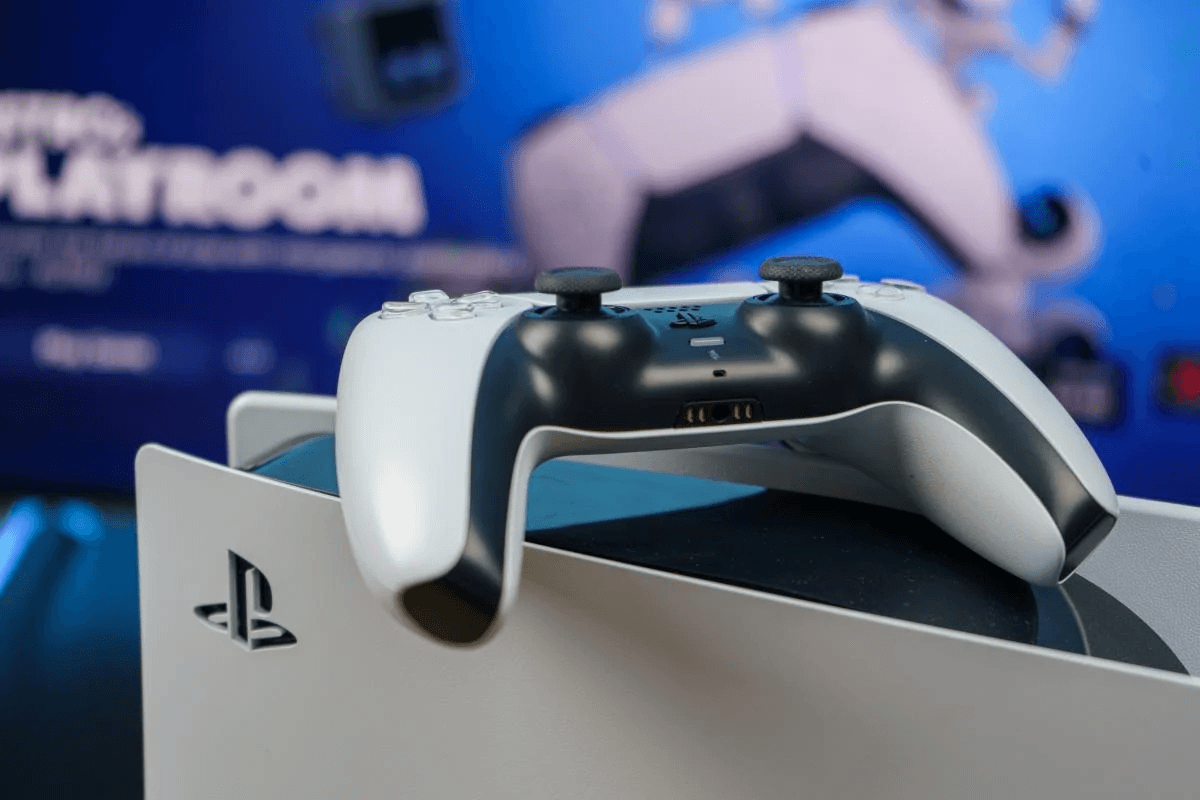 Уменьшенная Slim-версия PlayStation 5 будет стоить 400 долларов / фото ua.depositphotos.com Уменьшенная Slim-версия PlayStation 5 будет стоить 400 долларов / фото ua.depositphotos.com