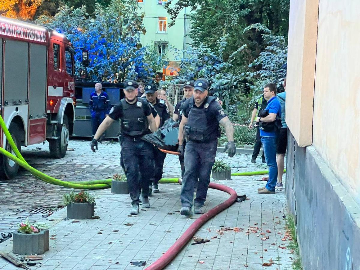 Россияне ударили по Львову / фото Телеграм-канал Андрей Садовый Россияне ударили по Львову / фото Телеграм-канал Андрей Садовый