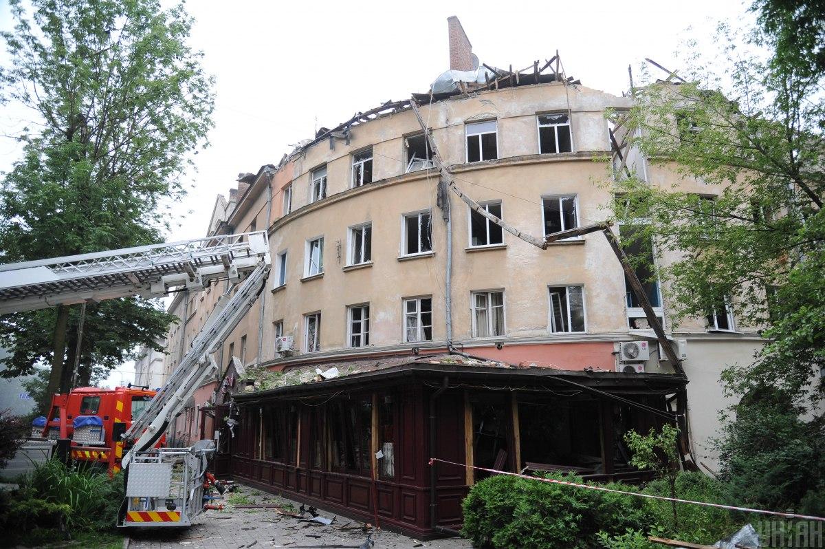 У поліції показали перші хвилини після удару РФ по Львову / фото УНІАН, Микола Тис У поліції показали перші хвилини після удару РФ по Львову / фото УНІАН, Микола Тис