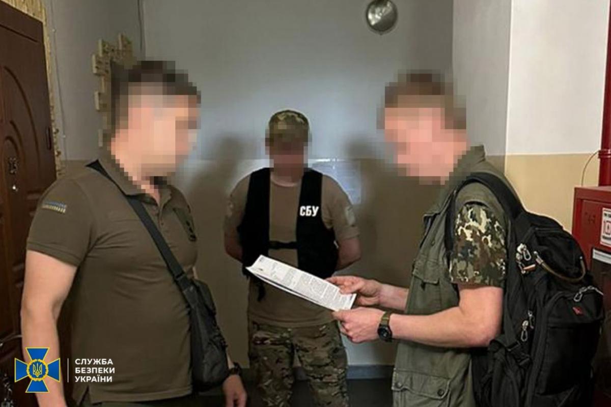 СБУ затримала клірика, йому загрожує вісім років позбавлення волі / фото СБУ СБУ затримала клірика, йому загрожує вісім років позбавлення волі / фото СБУ
