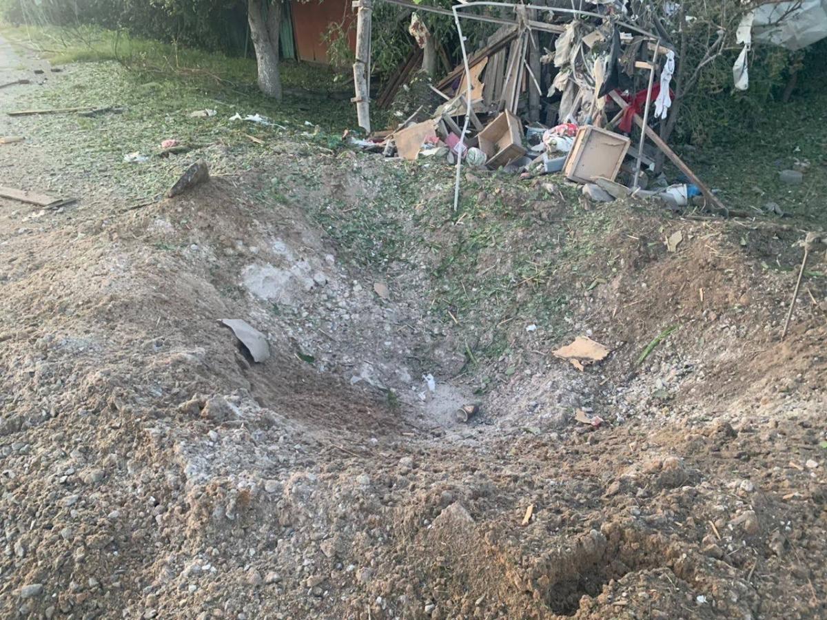 Ночная атака дронов: в Киевской области обломки повредили дома, вспыхнул пожар (фото) Ночная атака дронов: в Киевской области обломки повредили дома, вспыхнул пожар (фото)