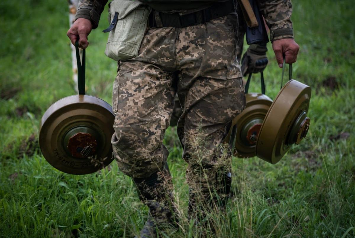 На границе Украины установят мины / фото командование Объединенных Сил ВС Украины На границе Украины установят мины / фото командование Объединенных Сил ВС Украины