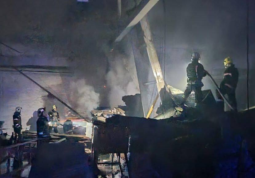 Вночі окупанти вдарили по Кривому Рогу: є значні руйнування / фото Дніпропетровська ОВА Вночі окупанти вдарили по Кривому Рогу: є значні руйнування / фото Дніпропетровська ОВА