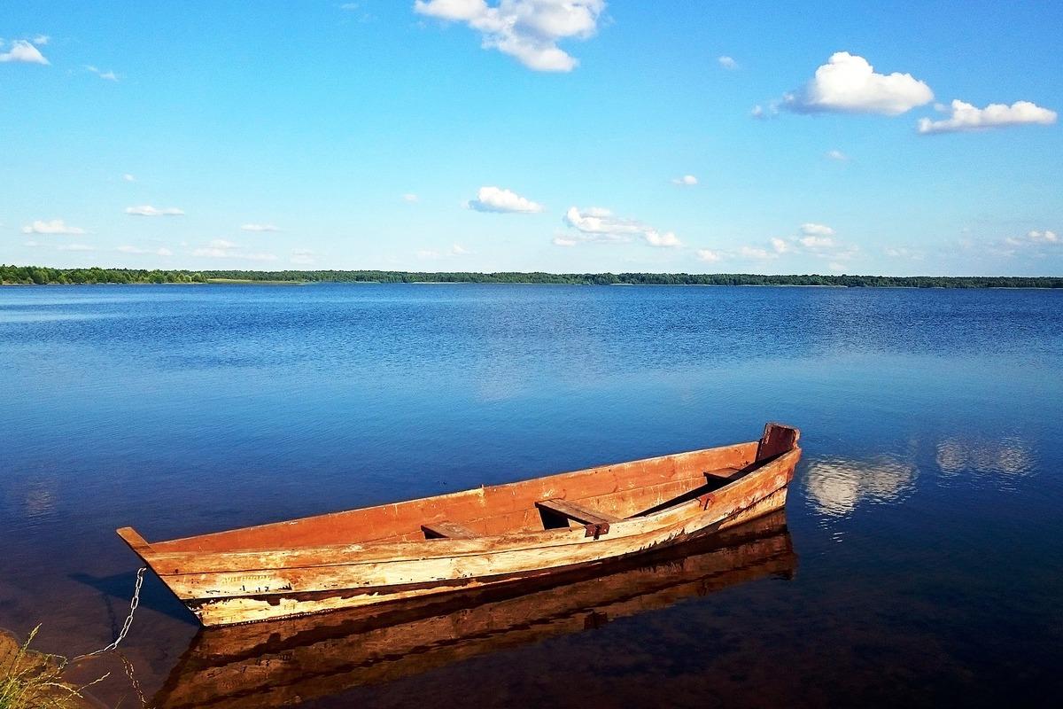 Шацкие озера - популярное место отдыха / фото wikipedia.org/I.vinnykov Шацкие озера - популярное место отдыха / фото wikipedia.org/I.vinnykov
