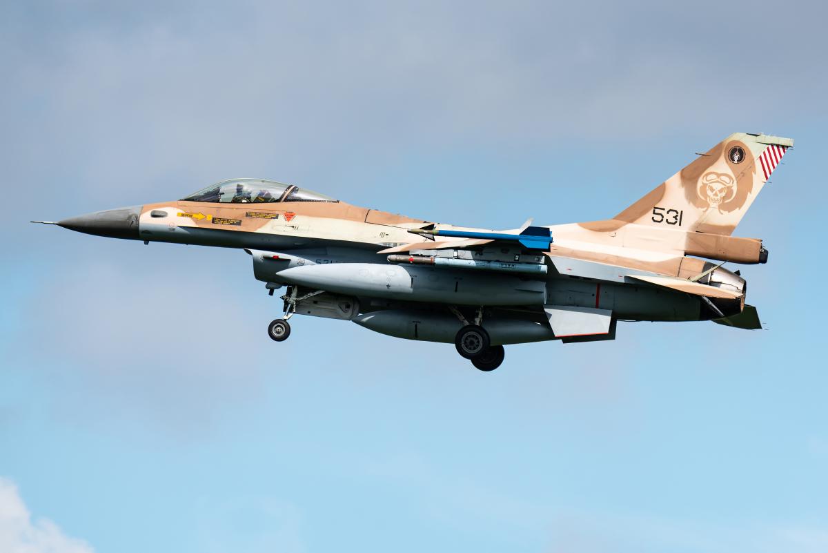 Израиль разбомбил колонну палестинских беженцев / фото ua.depositphotos.com Израиль разбомбил колонну палестинских беженцев / фото ua.depositphotos.com