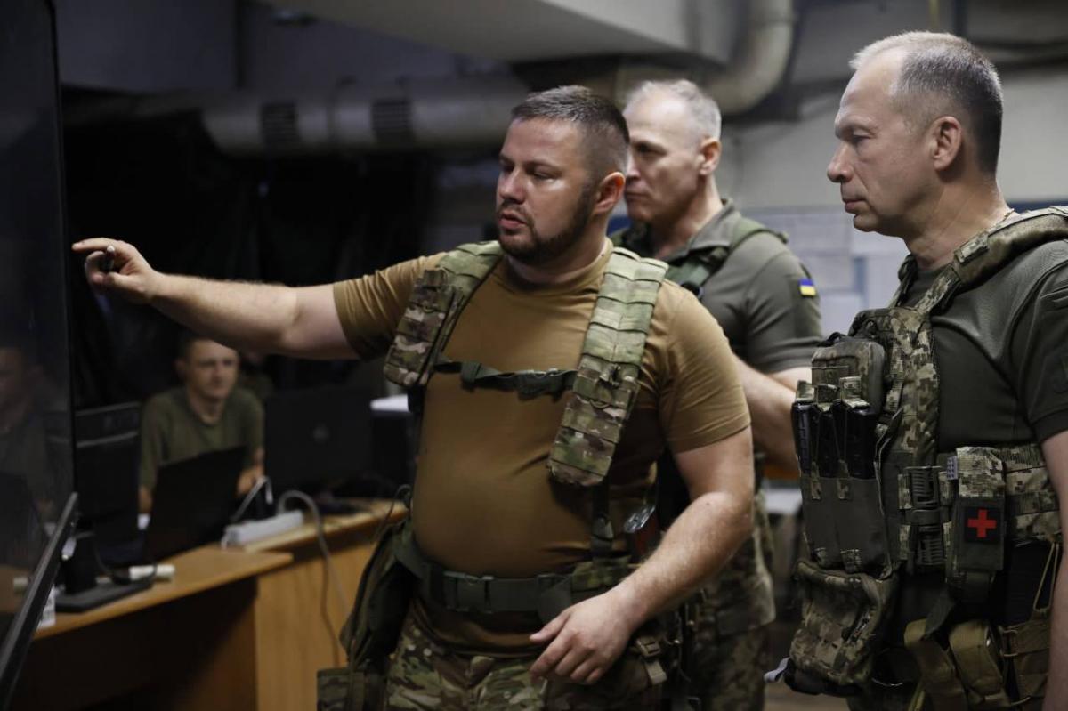 Олександр Сирський провів важливі наради з підлеглими / фото Media Military Center Олександр Сирський провів важливі наради з підлеглими / фото Media Military Center