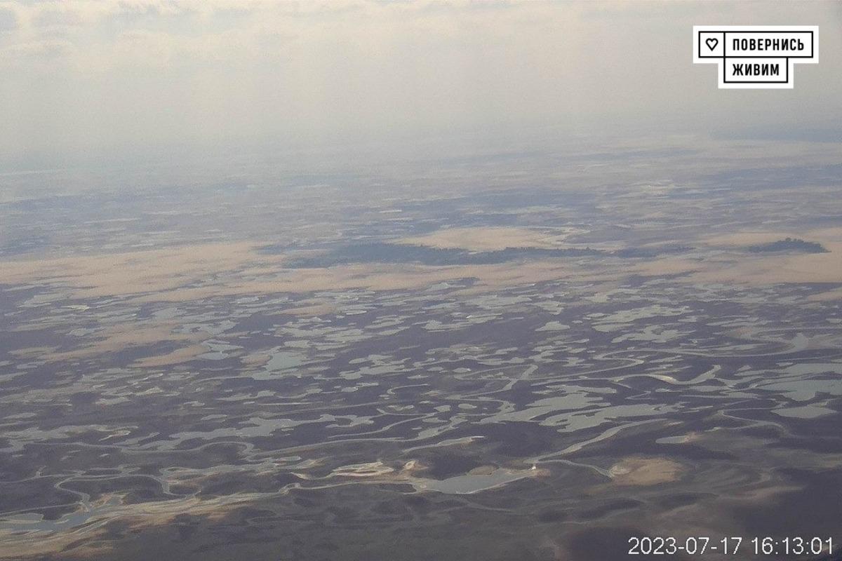 Каховское водохранилище сегодня / фото facebook.com/backandalive Каховское водохранилище сегодня / фото facebook.com/backandalive