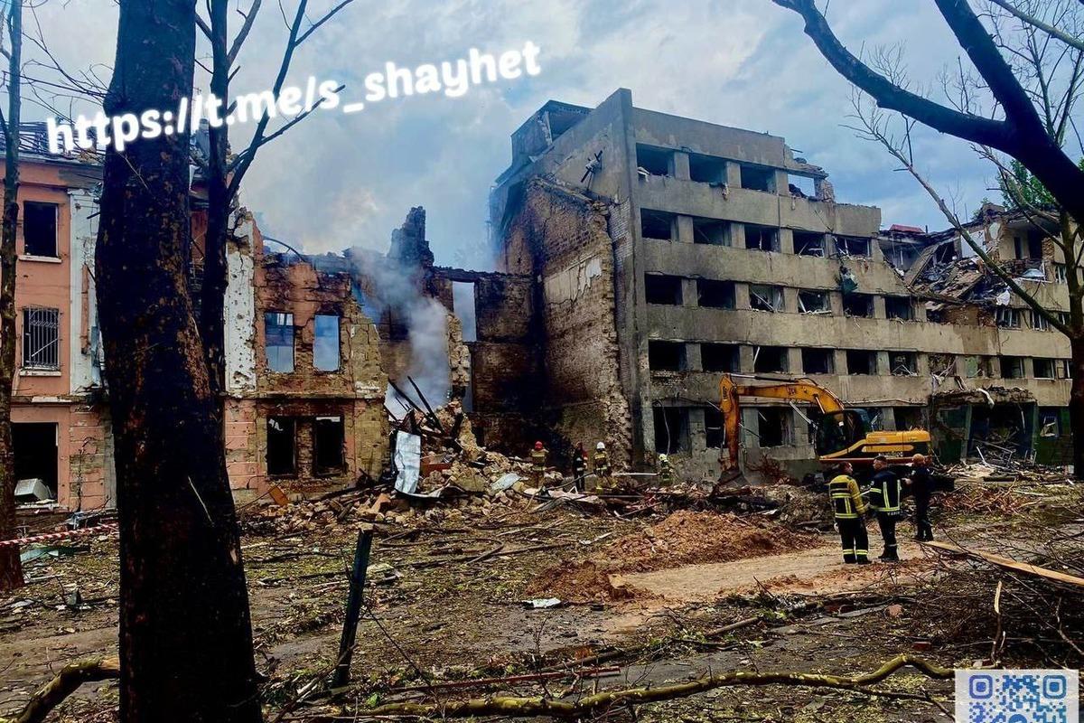 У Миколаєві збільшилася кількість жертв нічної ракетної атаки росіян до двох українців / фото t.me/s_shayhet У Миколаєві збільшилася кількість жертв нічної ракетної атаки росіян до двох українців / фото t.me/s_shayhet