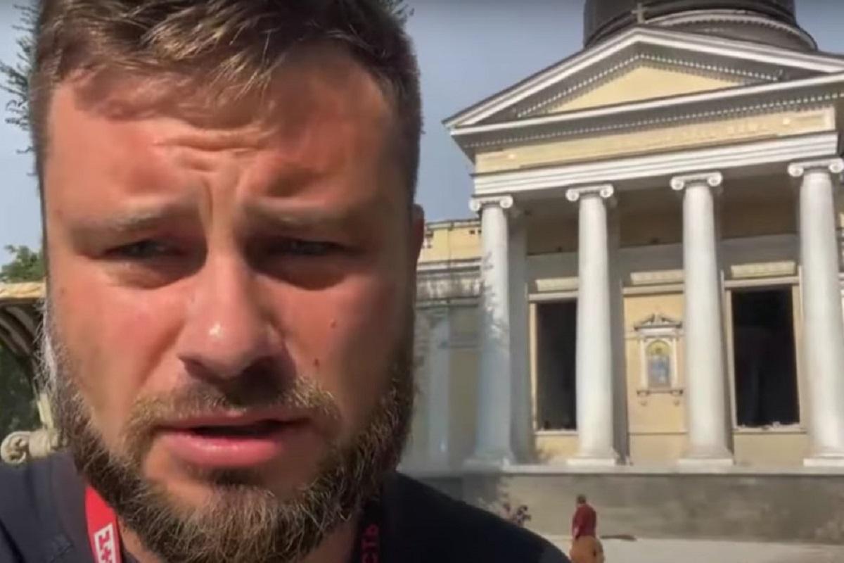 Ведущий заметил, что одесситы стараются спокойно все объяснять детям / скриншот Ведущий заметил, что одесситы стараются спокойно все объяснять детям / скриншот
