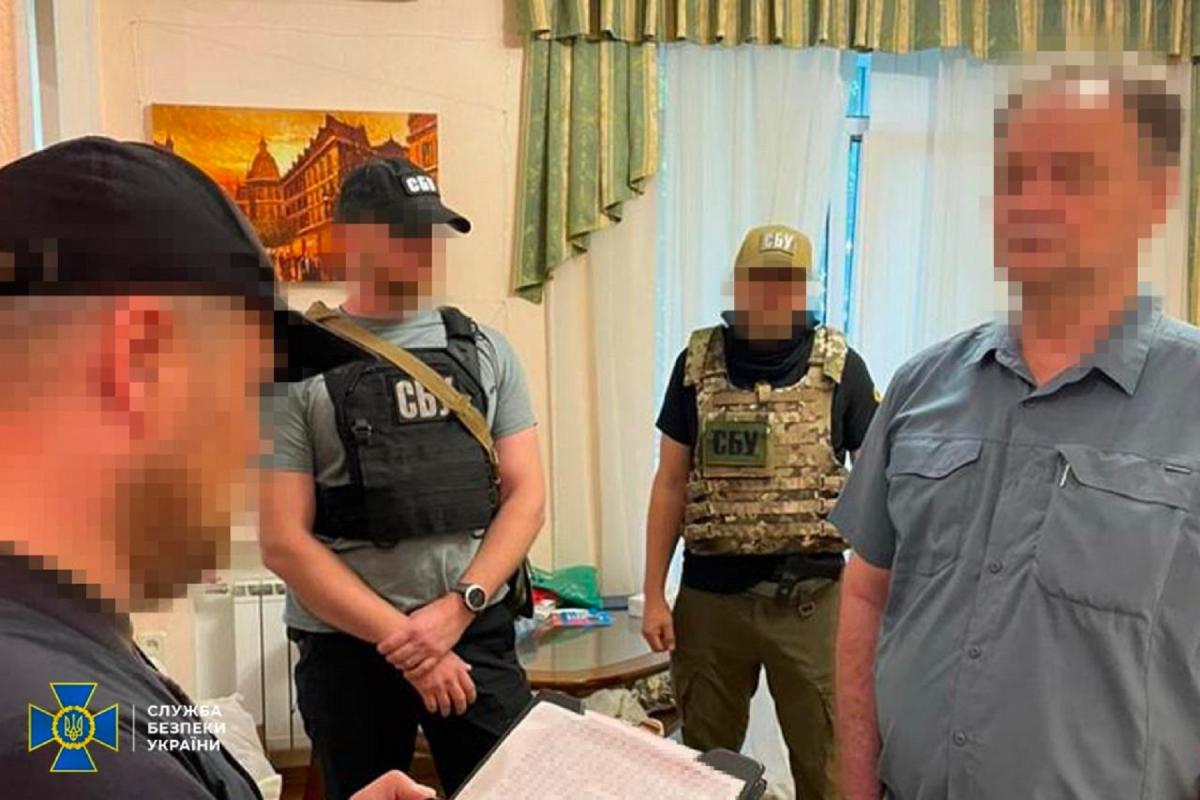 Заводы фигуранта поставляли горюче-смазочные материалы для военной техники РФ / t.me/SBUkr Заводы фигуранта поставляли горюче-смазочные материалы для военной техники РФ / t.me/SBUkr
