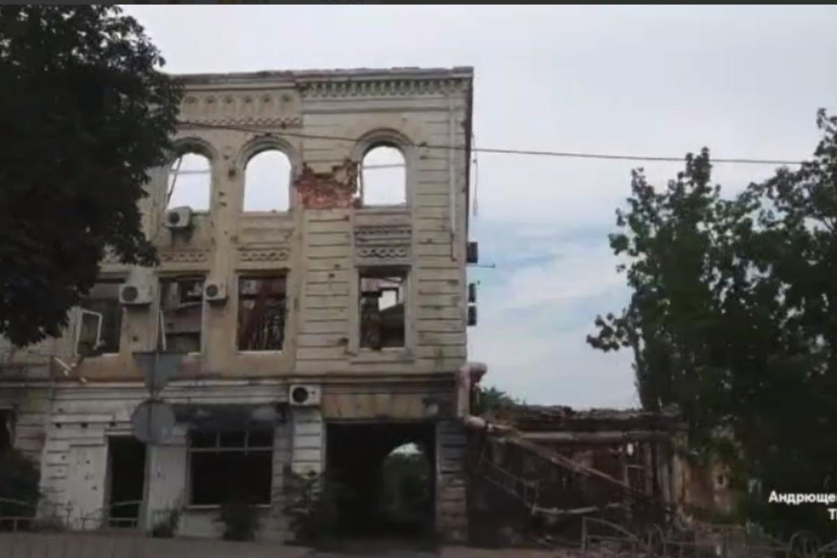 Советник мэра Мариуполя показал хроники "мертвого" города после разрушений оккупантов / скриншот Советник мэра Мариуполя показал хроники "мертвого" города после разрушений оккупантов / скриншот