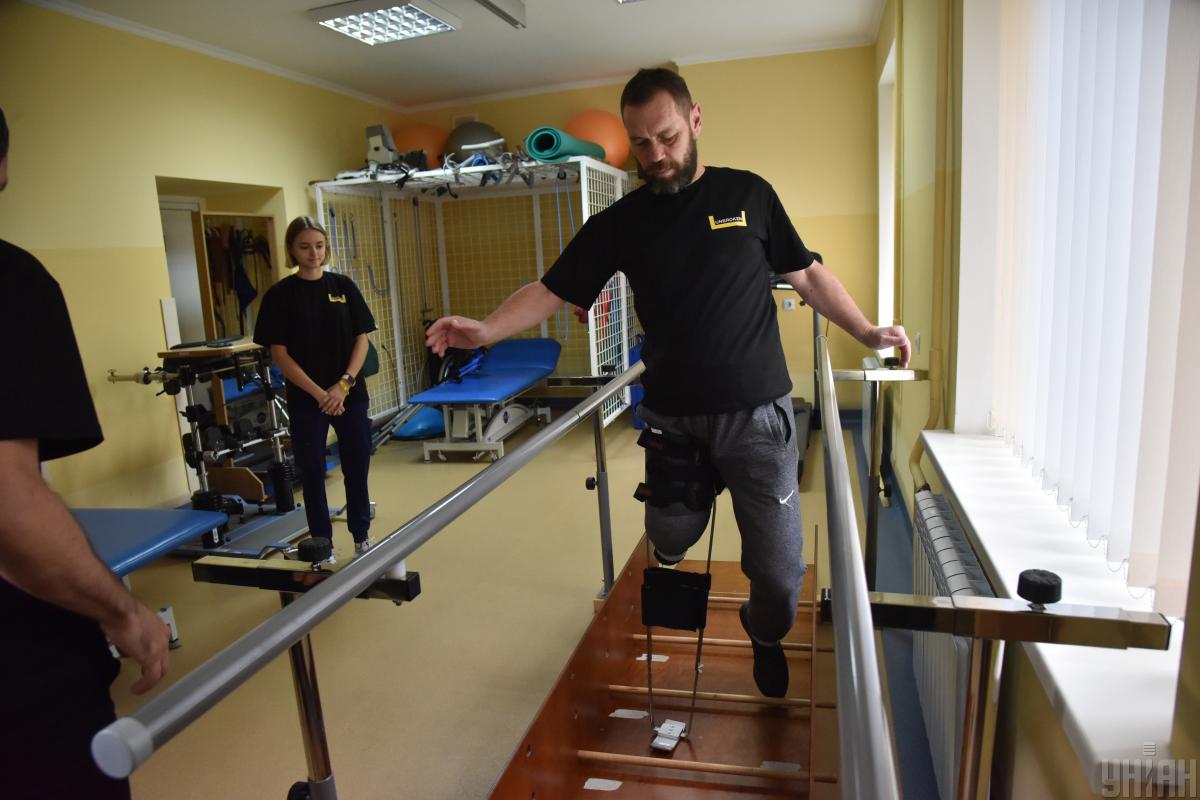 Реабілітацію людей з інвалідністю проводять 431 медзаклад в Україні / фото УНІАН