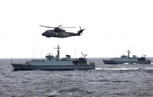 Туреччина не пропускає в Чорне море два українські тральщики: названо причину