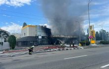 Даже не пытался тормозить: момент аварии на АЗС в Киеве попал на видео
