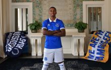 Серйозний конкурент для Миколенка: Евертон підписав іменитого гравця на позицію українця