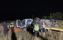 На Одещині зіткнулися локомотив та завантажений іномаркою евакуатор, є загиблі