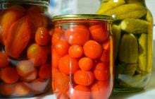 Які консерви можна їсти на дієті: названо кращі варіанти