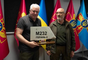 Глава Міноборони Литви отримав від України шахедну Герань (фото)