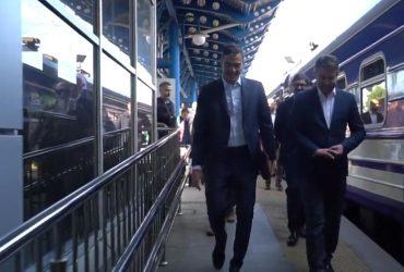 С украинцами до наступления мира: премьер-министр Испании приехал в Киев (видео)