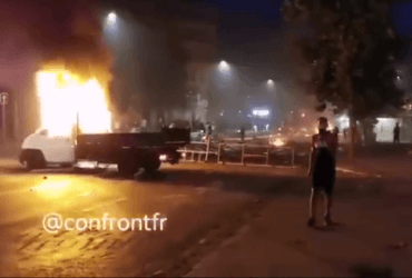 Во Франции мятежники напали дом мэра: жена и ребенок ранены (видео)