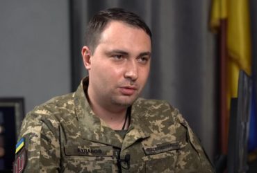 Дотиснули не одразу: Буданов розповів, як на острові Зміїний замайорів прапор України