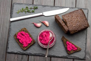 Рецепт этого хрена с буряком спрашивают все: добавьте секретный ингредиент