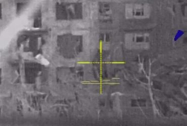 Точно в ціль: ССО показали полювання снайперів у Бахмуті (відео)