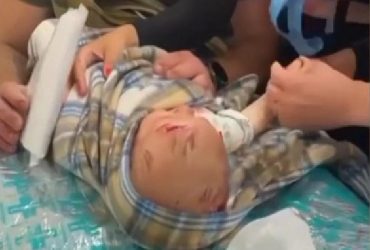 Найменшу постраждалу в Краматорську виписали з лікарні: що з дівчинкою