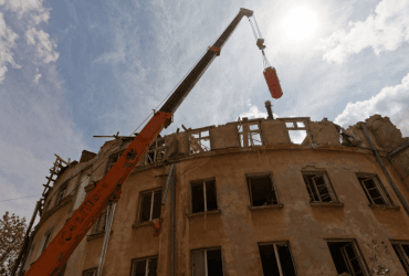 Кількість загиблих внаслідок удару по Львову зросла до п'яти (фото, відео)