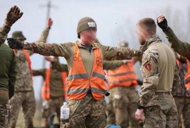 В Украине первая женщина-военная прошла спецкурс Сил специальных операций (фото)