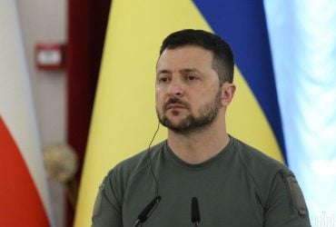 До України заходять техніка, артилерія та ППО: Зеленський анонсував чергові новини