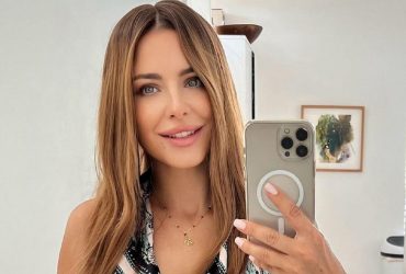 Лорак вывела дочь на сцену: как изменилась наследница опальной певицы (фото, видео)