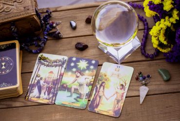 Скорпіонам - переродження, Дівам - удача: гороскоп на 6 січня по картах Таро