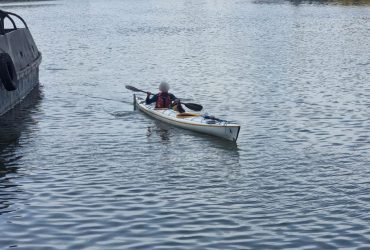 Француз на каяку випадково заплив у порт під Одесою (фото)