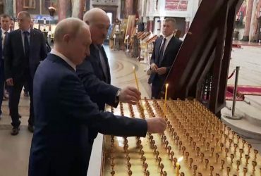 Путін і Лукашенко замолили гріхи після удару по Свято-Успенському собору (відео)