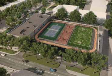 У Києві приватне підприємство обіцяло облаштувати футбольне поле, а побудувало ТРЦ