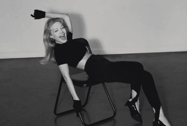 Тина Кароль на концерте попала в курьез (видео)