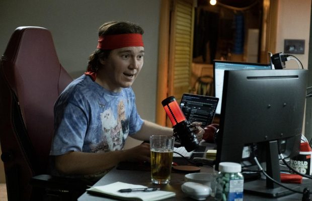 Від режисера "Круелли" і "Я, Тоня": трейлер комедії про новачків, які поставили Волл-стріт на коліна